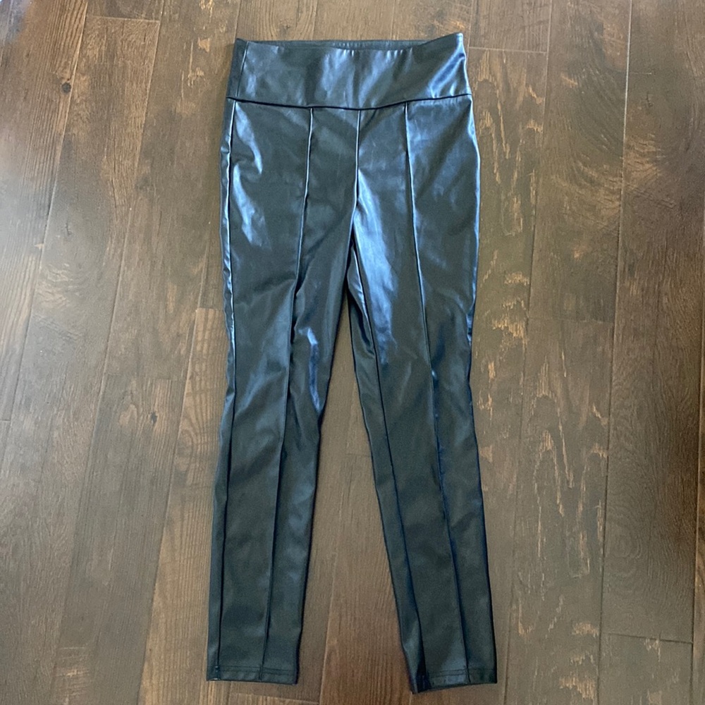 Leather leggings